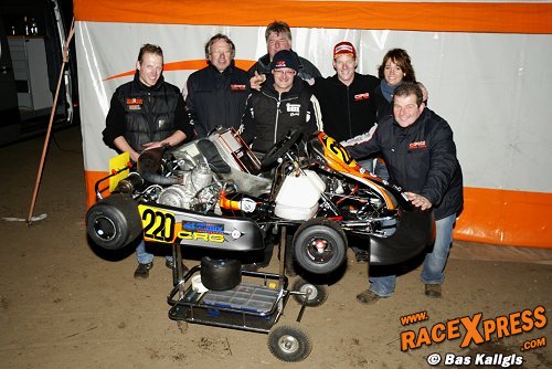 Blije gezichten na behalen titel